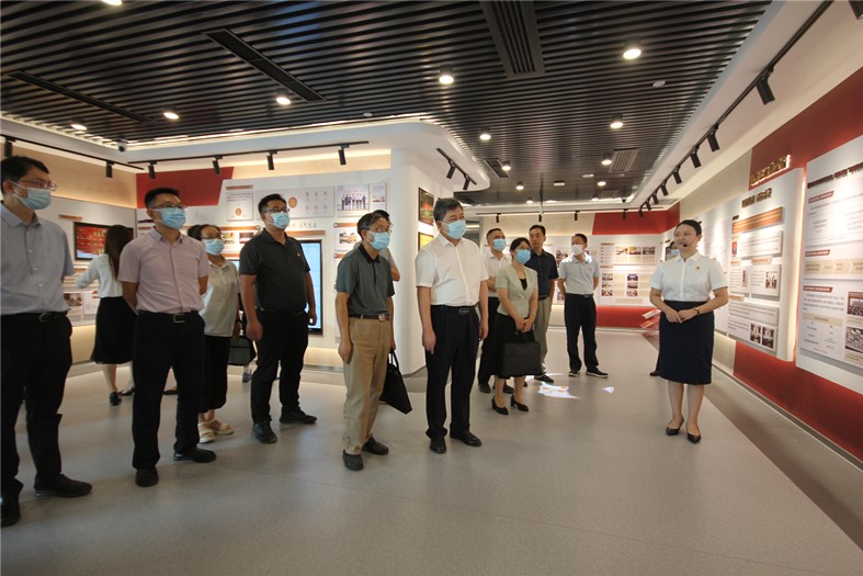 英国上市公司365