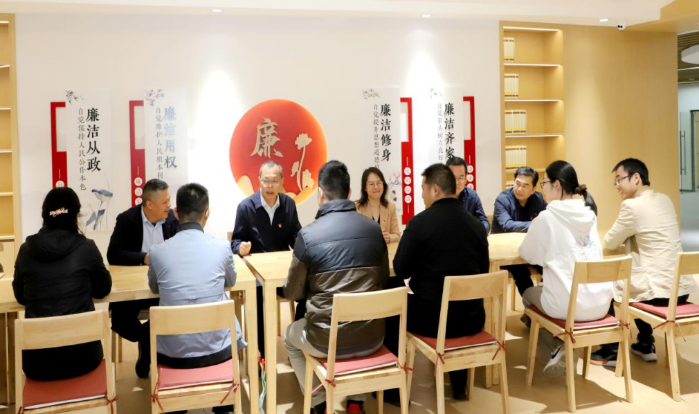 英国上市公司365