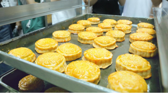 image.png 英国上市公司365